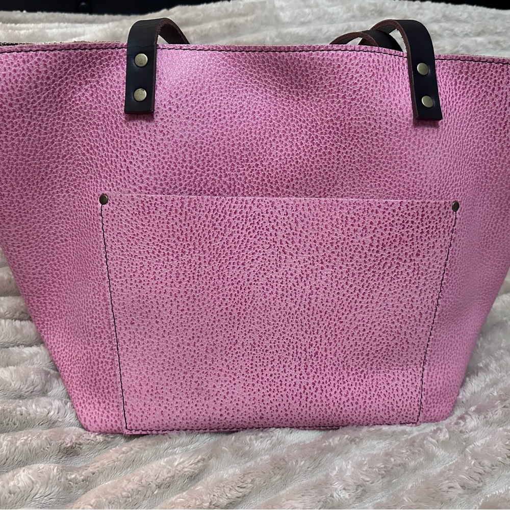 Large Bubblegum Zippered Tote